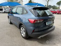 Usata Ford Kuga 120 CV (88 kW) 2021 Blu SUV