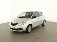 Usata Lancia Ypsilon Silver 70 CV (51 kW) 2017 Argento Utilitaria