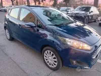 Second-hand Ford Fiesta 80 CP (58 kW) 2015 Albastru Hatchback
