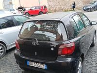 Usata Toyota Yaris Luna 86 CV (63 kW) 2001 Nero Utilitaria