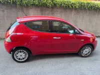 Usata Lancia Ypsilon 69 CV (50 kW) 2016 Rosso Utilitaria