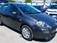 Gebraucht Fiat Punto Lounge 69 PS (50 kW) 2015 Grau Kleinwagen