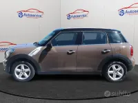 Usata Mini Cooper D Countryman 112 CV (82 kW) 2012 Marrone SUV