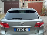 Usata Toyota Avensis Executive 126 CV (92 kW) 2010 Grigio Station wagon