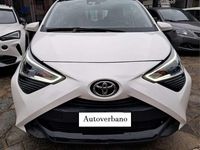 Usata Toyota Aygo Cool 72 CV (52 kW) 2021 Bianco Utilitaria