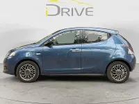 Usata Lancia Ypsilon Gold 69 CV (50 kW) 2023 Blu Utilitaria