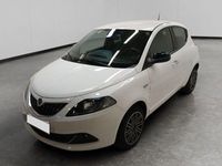 Usata Lancia Ypsilon Gold 70 CV (51 kW) 2021 Bianco Utilitaria