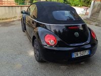 Usata VW Beetle 105 CV (77 kW) 2007 Nero Cabrio