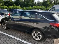 Usata Opel Astra Innovation 110 CV (80 kW) 2017 Nero Station wagon