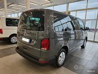 Usata VW Caravelle Trendline 110 CV (80 kW) 2023 Grigio Furgone