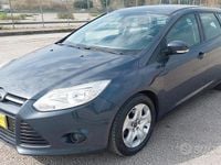 Usata Ford Focus 116 CV (85 kW) 2014 Grigio Station wagon