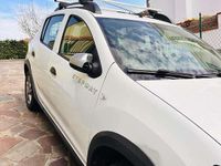 Usata Dacia Sandero Stepway 90 CV (66 kW) 2017 Bianco Berlina