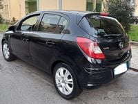 Usata Opel Corsa Cosmo 95 CV (69 kW) 2011 Nero Utilitaria