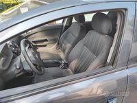 Usata Opel Corsa 90 CV (66 kW) 2010 Blu Utilitaria