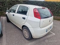 Usata Fiat Grande Punto 75 CV (55 kW) 2010 Bianco Utilitaria