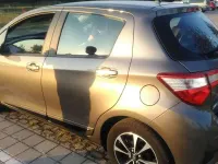 Usata Toyota Yaris Active 69 CV (50 kW) 2018 Grigio Berlina
