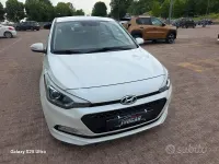 Usata Hyundai i20 84 CV (61 kW) 2015 Bianco Berlina