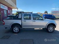 Usata Isuzu D-Max 131 CV (96 kW) 2004 Grigio SUV