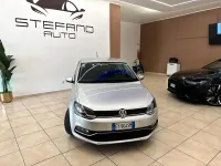 Usata VW Polo Trendline 75 CV (55 kW) 2015 Argento Berlina