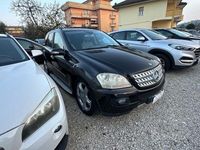 Usata Mercedes ML320 224 CV (164 kW) 2007 Nero SUV