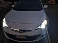 Usata Opel Astra GTC Cosmo 131 CV (96 kW) 2012 Berlina