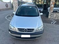 Usata Opel Zafira 101 CV (74 kW) 2004 Argento Monovolume