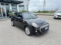 Usata Mini Cooper D Business 116 CV (85 kW) 2016 Nero Utilitaria
