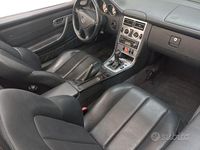 Usata Mercedes SLK200 163 CV (119 kW) 2000 Argento Cabrio