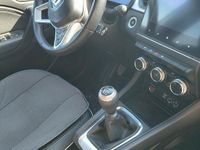 Usata Renault Captur 100 CV (73 kW) 2023 Grigio SUV