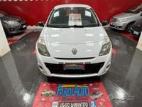 Usata Renault Clio II Luxe 75 CV (55 kW) 2011 Bianco Berlina