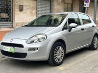 Usata Fiat Punto Lounge 69 CV (50 kW) 2016 Grigio Berlina