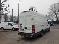 Usata Iveco Daily 170 CV (125 kW) 2013 Bianco(met.) Berlina