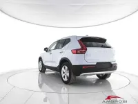 Nuova Volvo XC40 163 CV (119 kW) 2026 Cloud blue SUV