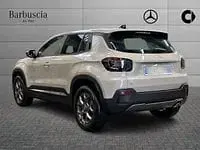 Usata Jeep Avenger Altitude 110 CV (80 kW) 2024 Beige SUV