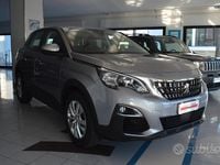 Usata Peugeot 3008 Business-Line 130 CV (95 kW) 2019 Grigio SUV