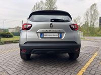 Usata Renault Captur Intens 90 CV (66 kW) 2018 Argento metallizata SUV