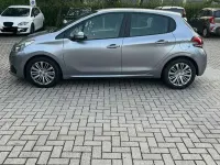 Usata Peugeot 208 Active 102 CV (75 kW) 2019 Grigio Utilitaria