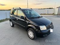 Usata Fiat Panda Active 78 CV (57 kW) 2012 Nero Utilitaria