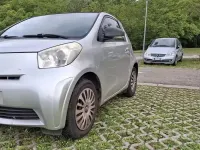 Usata Toyota iQ Sol 68 CV (50 kW) 2011 Grigio Utilitaria