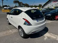 Usata Lancia Ypsilon Silver 69 CV (50 kW) 2016 Bianco Utilitaria
