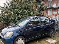 Usata Toyota Yaris 68 CV (50 kW) 2001 Blu Utilitaria