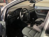 Usata Mercedes A180 Avantgarde 109 CV (80 kW) 2007 Grigio Berlina