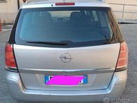 Usata Opel Zafira 120 CV (88 kW) 2007 Grigio Monovolume