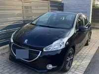 Usata Peugeot 208 68 CV (50 kW) 2014 Blu Utilitaria