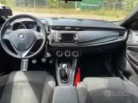 Usata Alfa Romeo Giulietta Sprint 150 CV (110 kW) 2015 Rosso Utilitaria