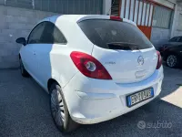 Usata Opel Corsa 85 CV (62 kW) 2013 Bianco Utilitaria