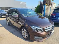 Usata Mercedes B180 Premium 122 CV (89 kW) 2018 Marrone Utilitaria
