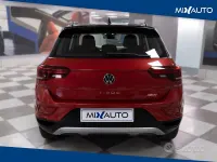 Usata VW T-Roc Life 110 CV (80 kW) 2023 Rosso SUV