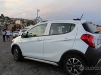 Usata Opel Karl Rocks 73 CV (53 kW) 2018 Bianco Utilitaria