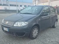 Usata Fiat Punto Active 60 CV (44 kW) 2011 Grigio Utilitaria